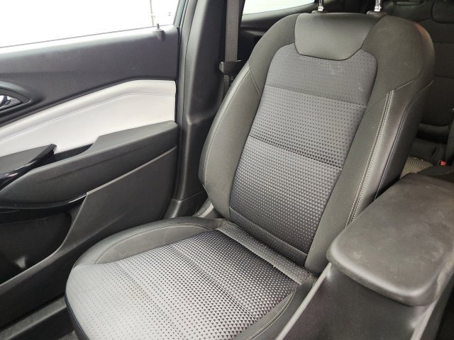 Used 2025 Chevrolet Trax LT w/ Driver Confidence Package FWD image 15