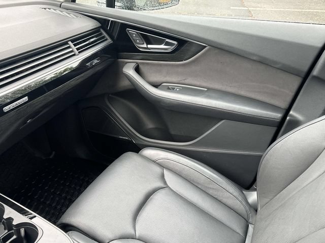 Used 2017 Audi Q7 3.0T Prestige AWD/4WD image 35