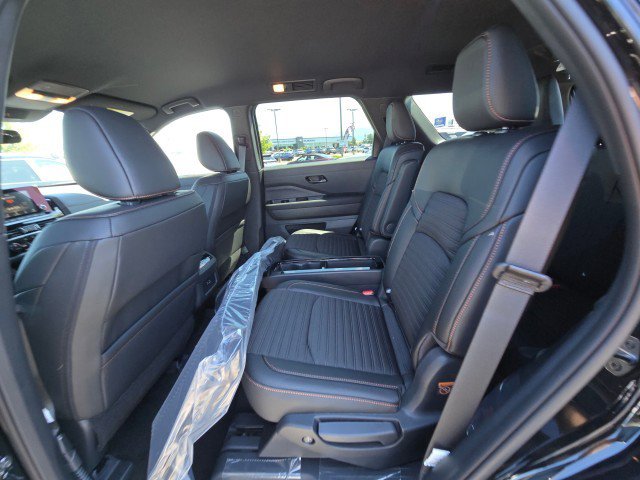New 2025 Nissan Pathfinder Rock Creek image 19