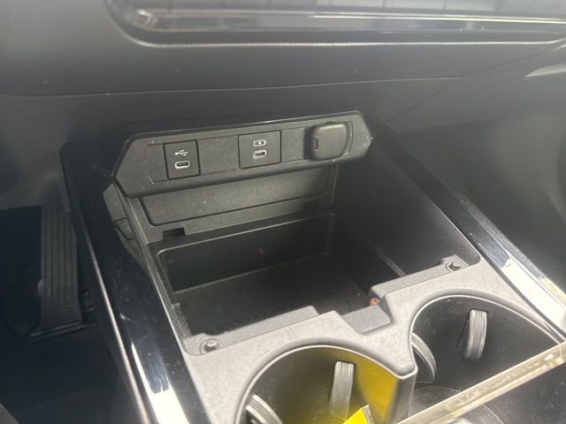 Used 2023 Toyota Prius XLE image 29