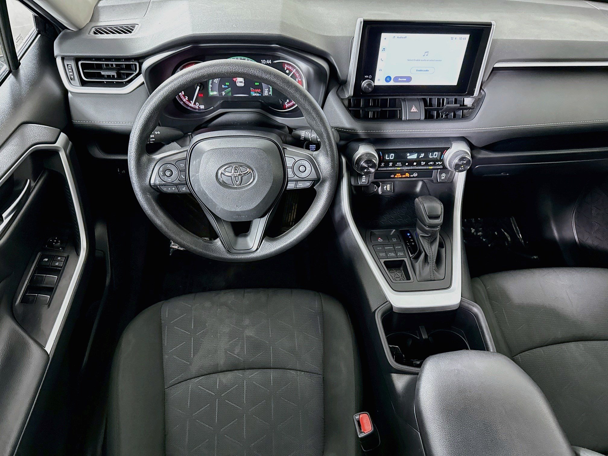 Used 2025 Toyota RAV4 XLE AWD/4WD image 17