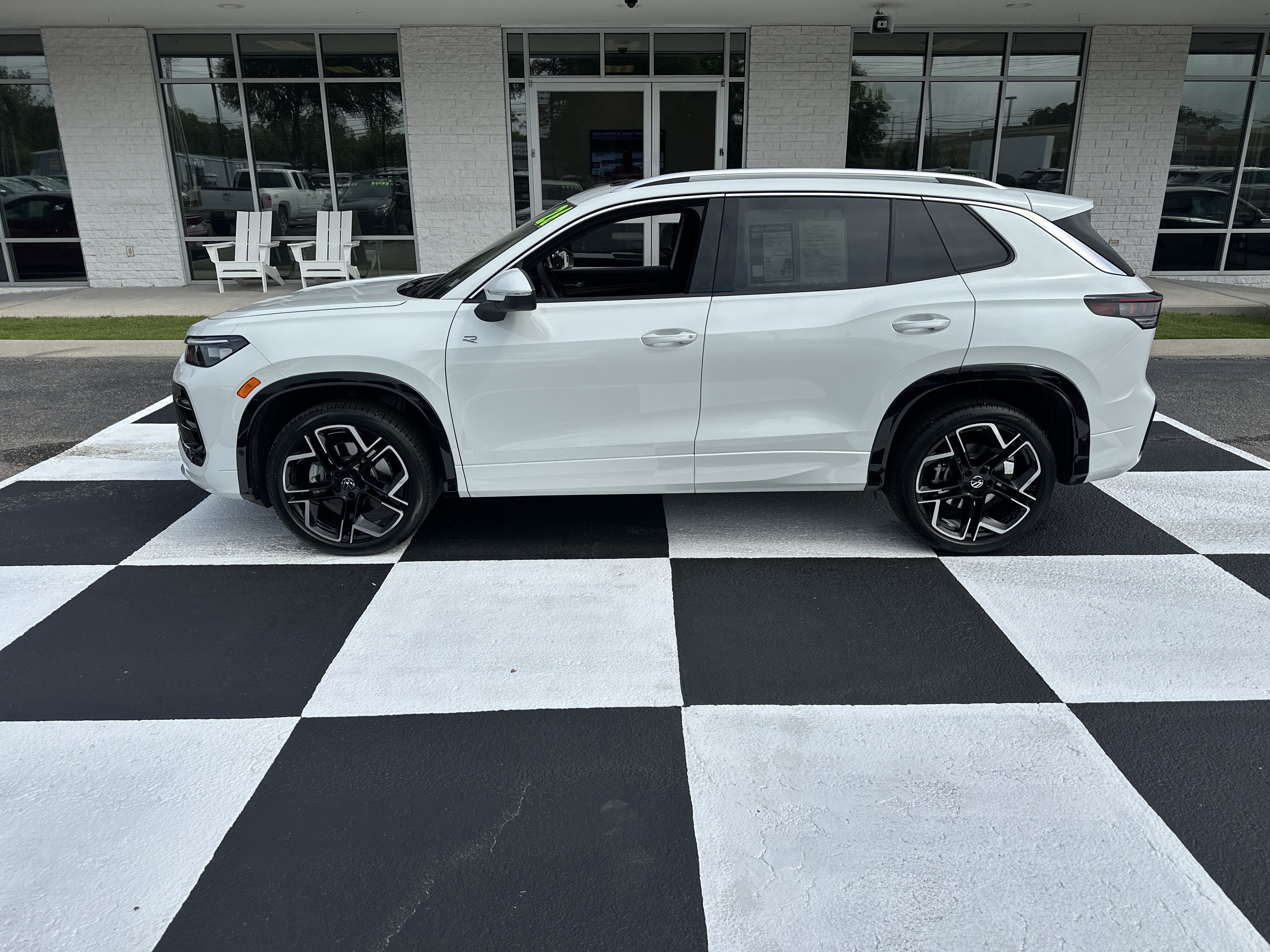 Used 2026 Volkswagen Tiguan SEL R-Line