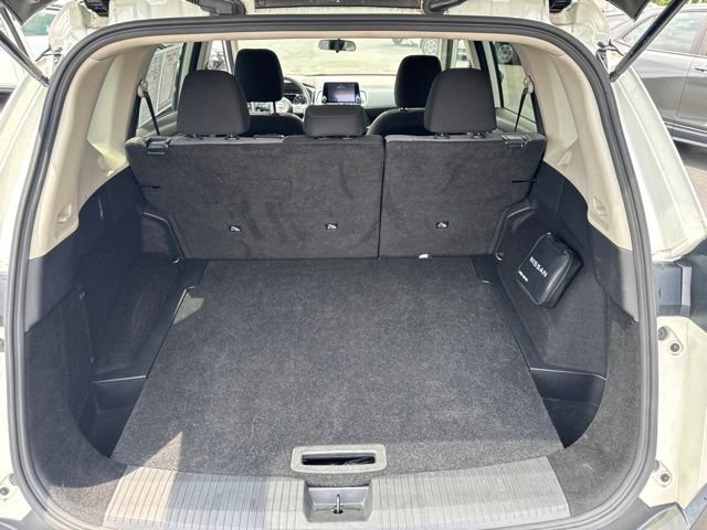 Used 2023 Nissan Rogue SV AWD/4WD image 21