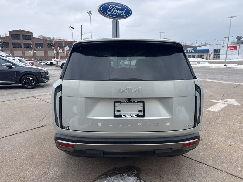 New 2027 Kia Telluride S w/ Towing Package image 6
