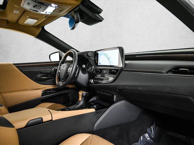 Used 2024 Lexus ES 300h Ultra Luxury w/ Accessory Package (Z1) FWD image 22