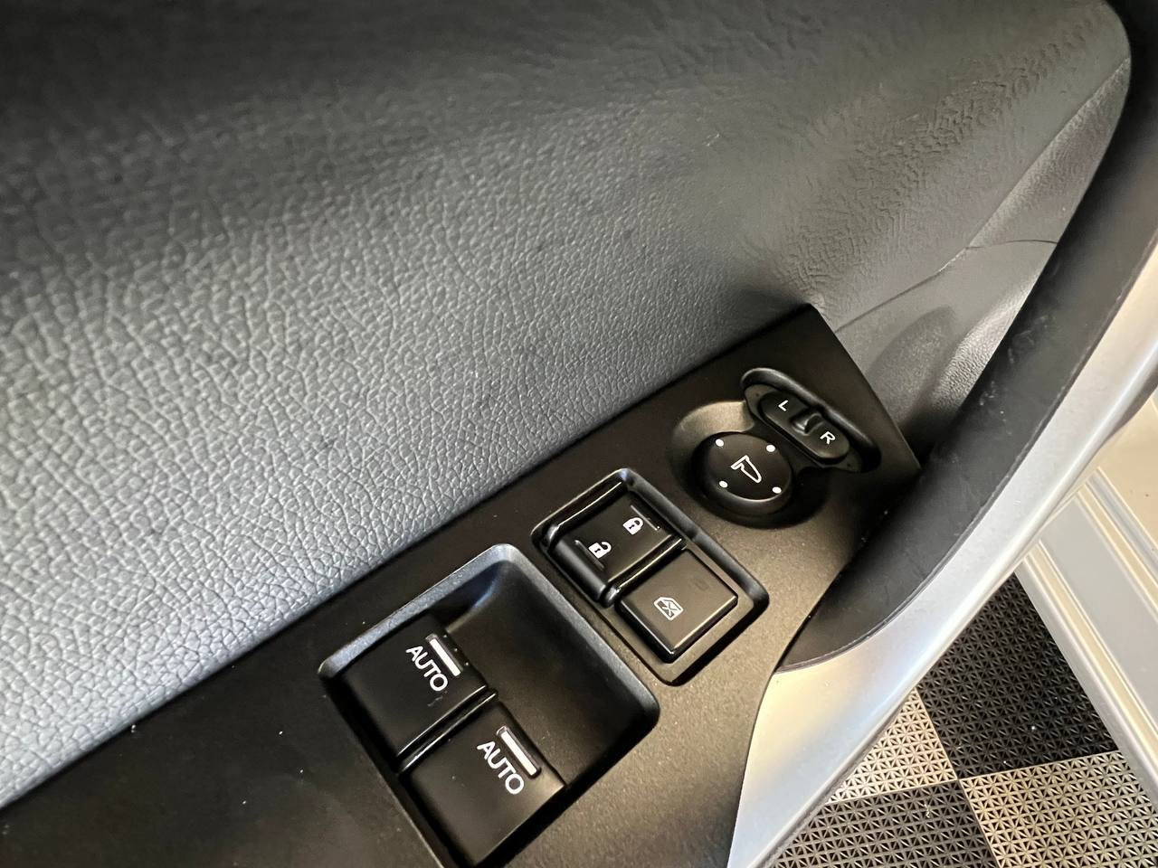 Used 2014 Honda Accord EX-L image 23