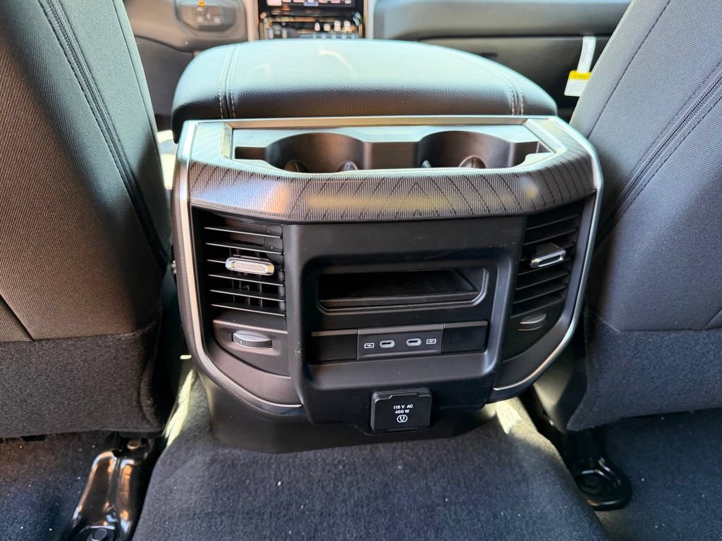 New 2026 RAM 2500 Big Horn AWD/4WD image 27