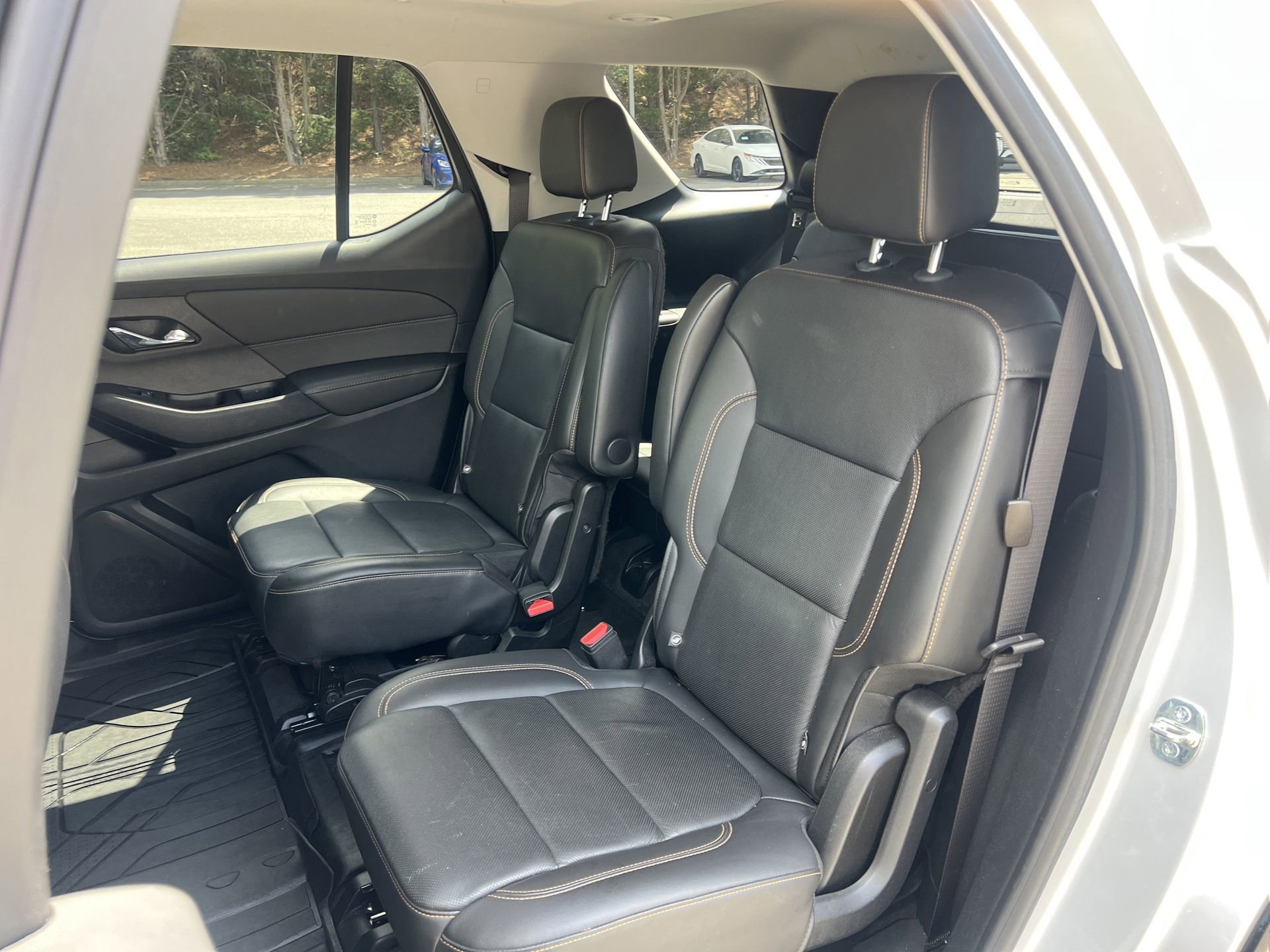 Used 2020 Chevrolet Traverse Premier w/ Redline Edition image 18