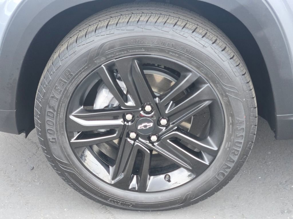 Used 2025 Chevrolet Trax ACTIV w/ Driver Confidence Package image 9