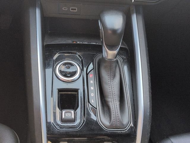 Used 2023 Chevrolet Colorado LT w/ LT Convenience Package III image 18