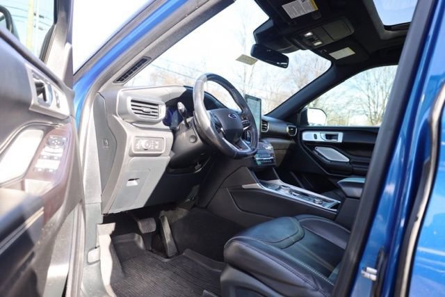 Used 2020 Ford Explorer ST w/ Premium Technology Package image 15