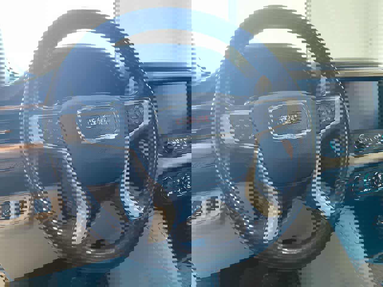 Used 2019 GMC Acadia Denali w/ Technology Package image 14