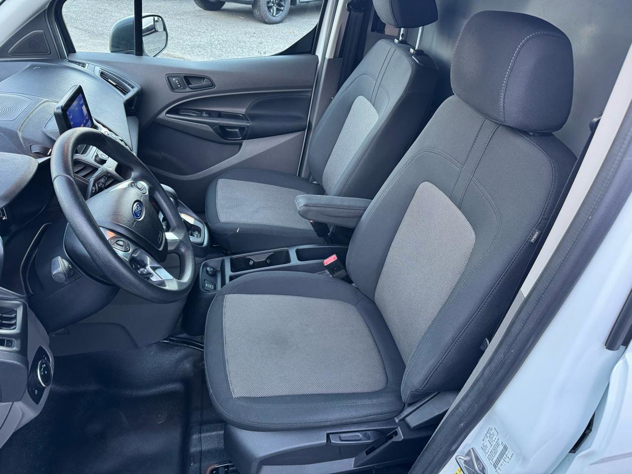 Used 2022 Ford Transit Connect XL FWD image 12