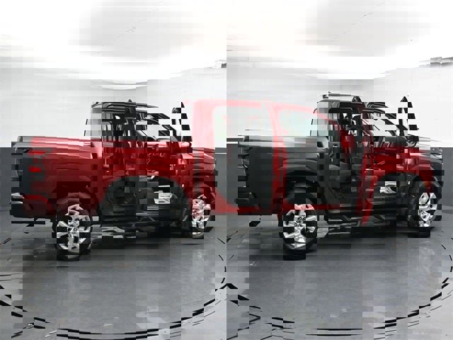 Used 2023 Nissan Frontier SV w/ Tow Package image 39