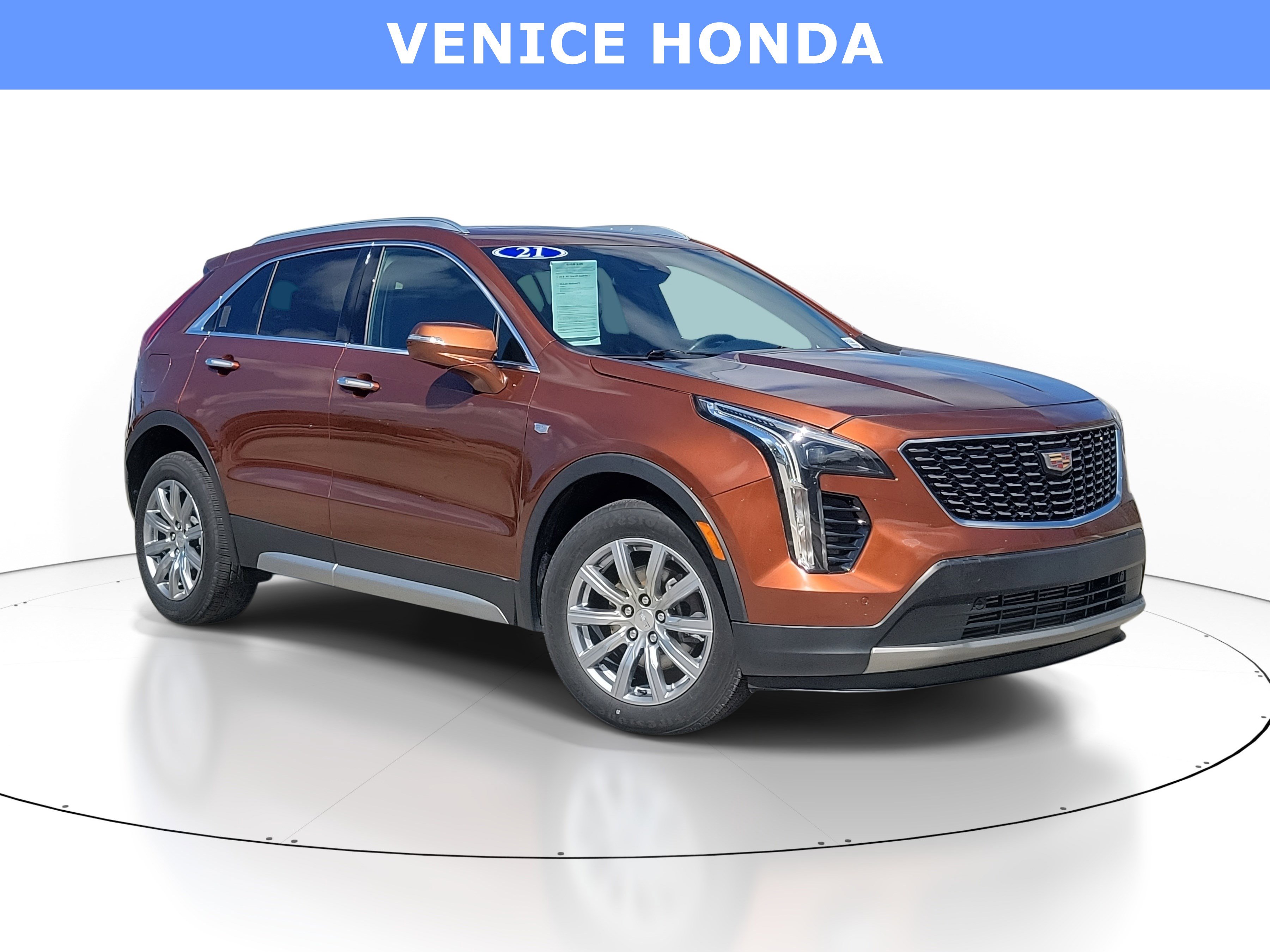 Used 2021 Cadillac XT4 Premium Luxury AWD/4WD image 1