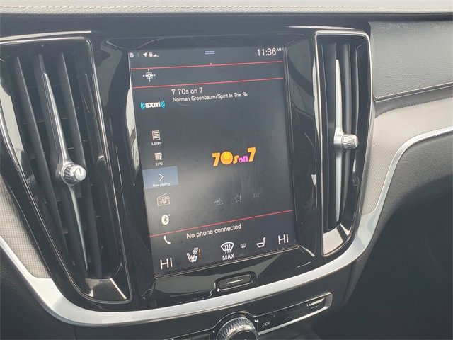 Used 2021 Volvo S60 T5 R-Design image 21