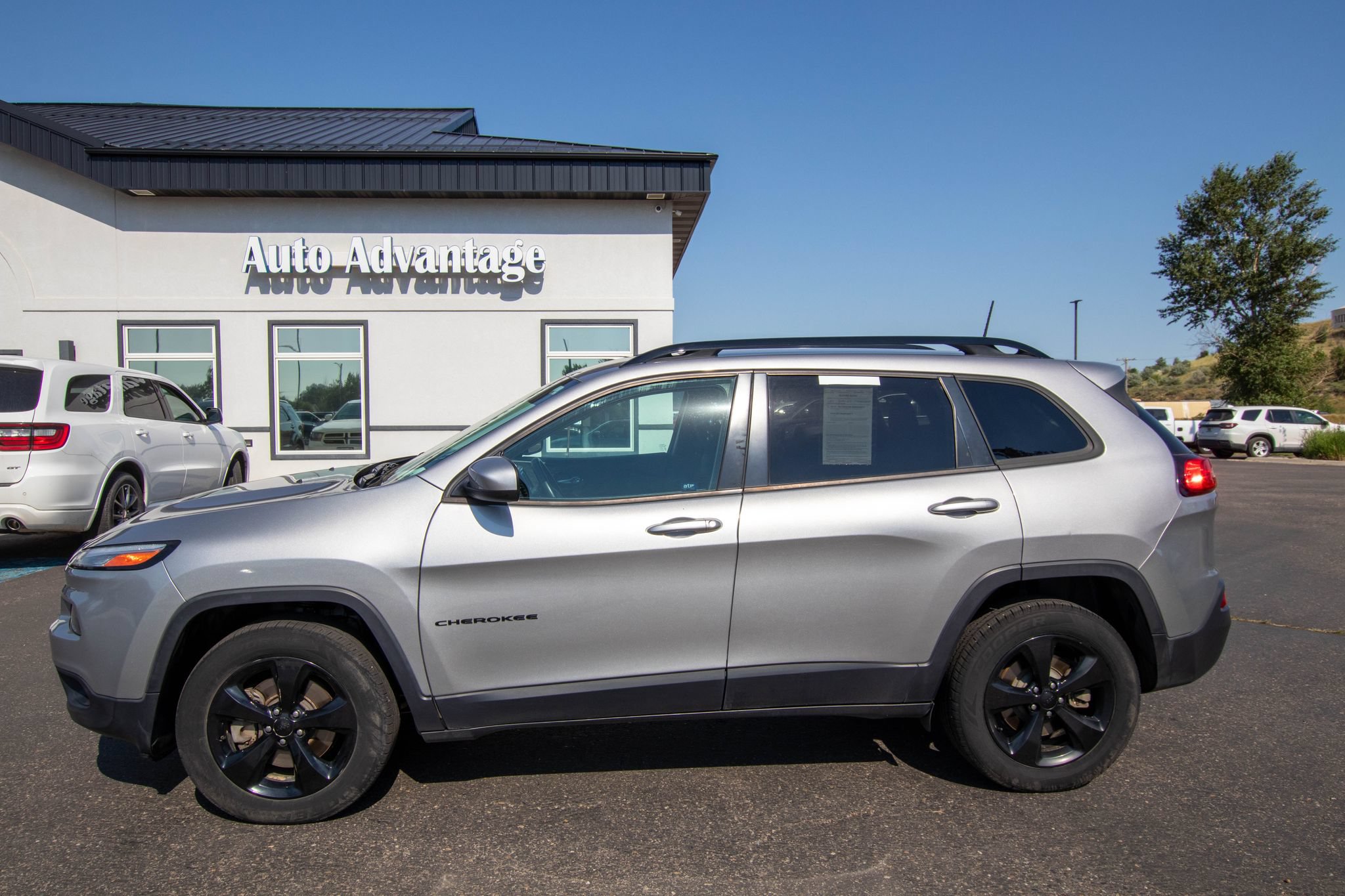 Used 2018 Jeep Cherokee Latitude w/ Altitude Package