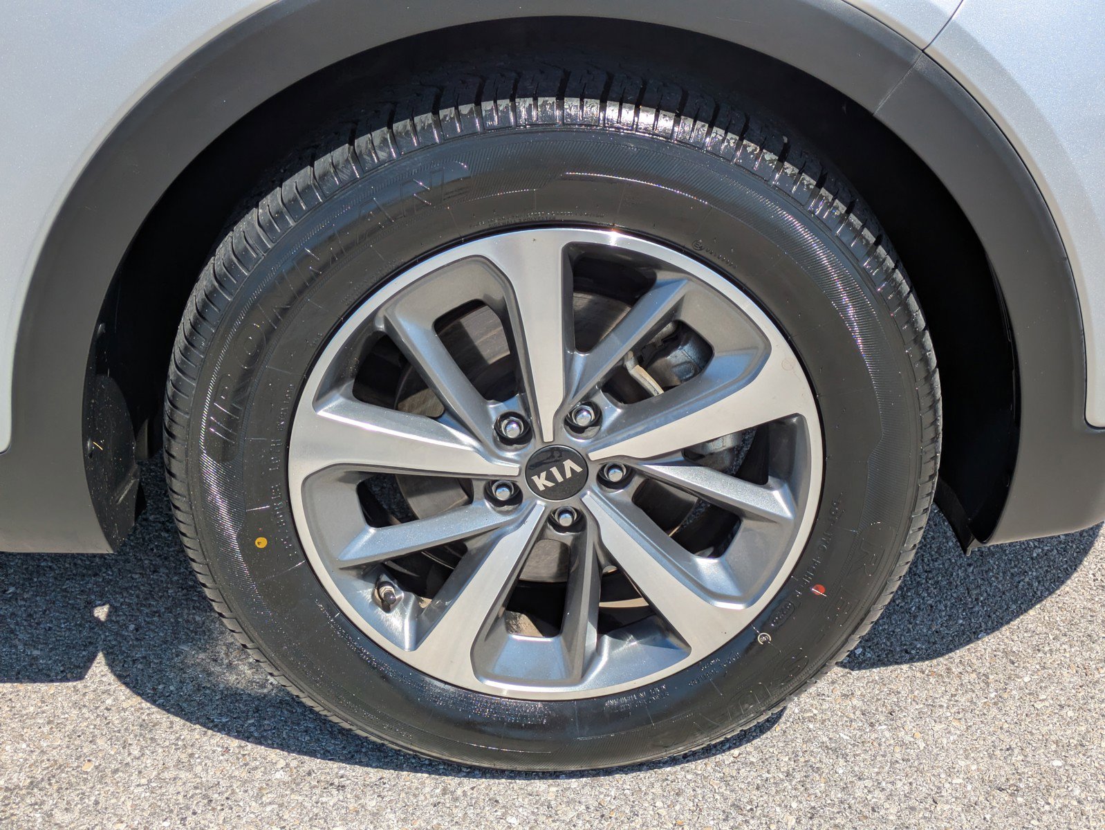 Certified 2019 Kia Sorento EX w/ EX Touring Package image 9