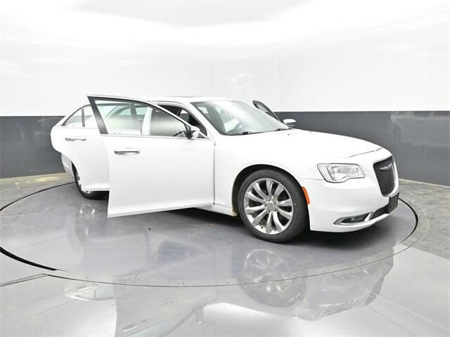 Used 2020 Chrysler 300 Limited image 25
