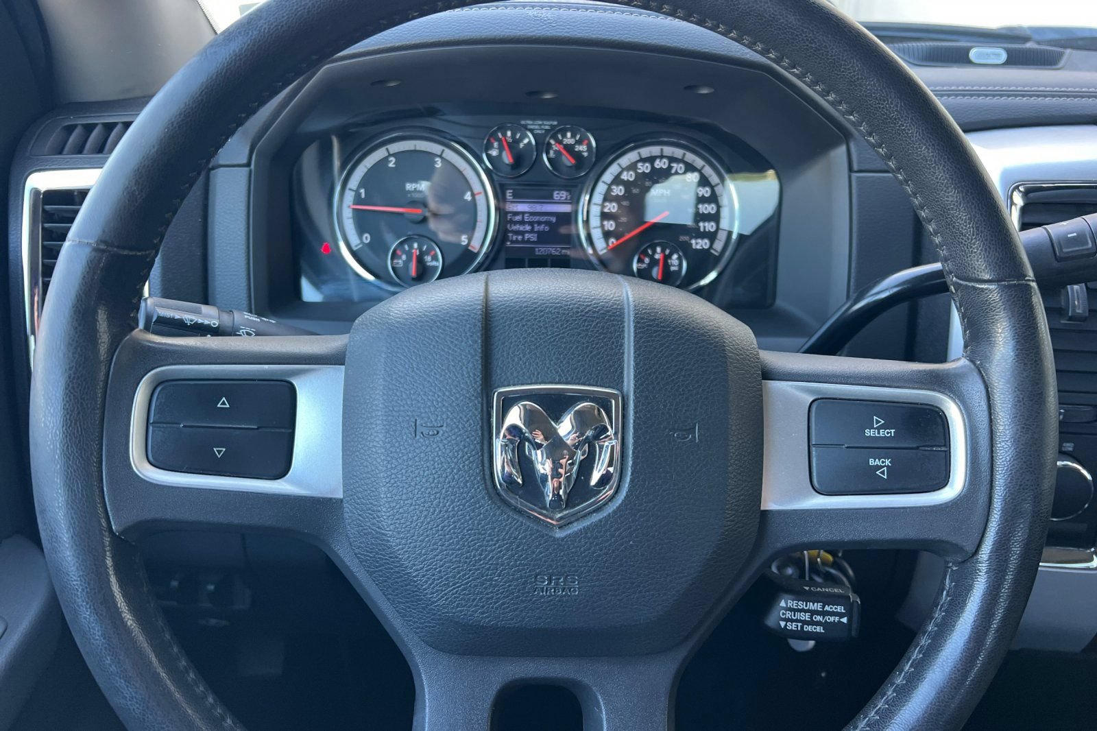 Used 2010 Dodge Ram 2500 Truck Laramie AWD/4WD image 21