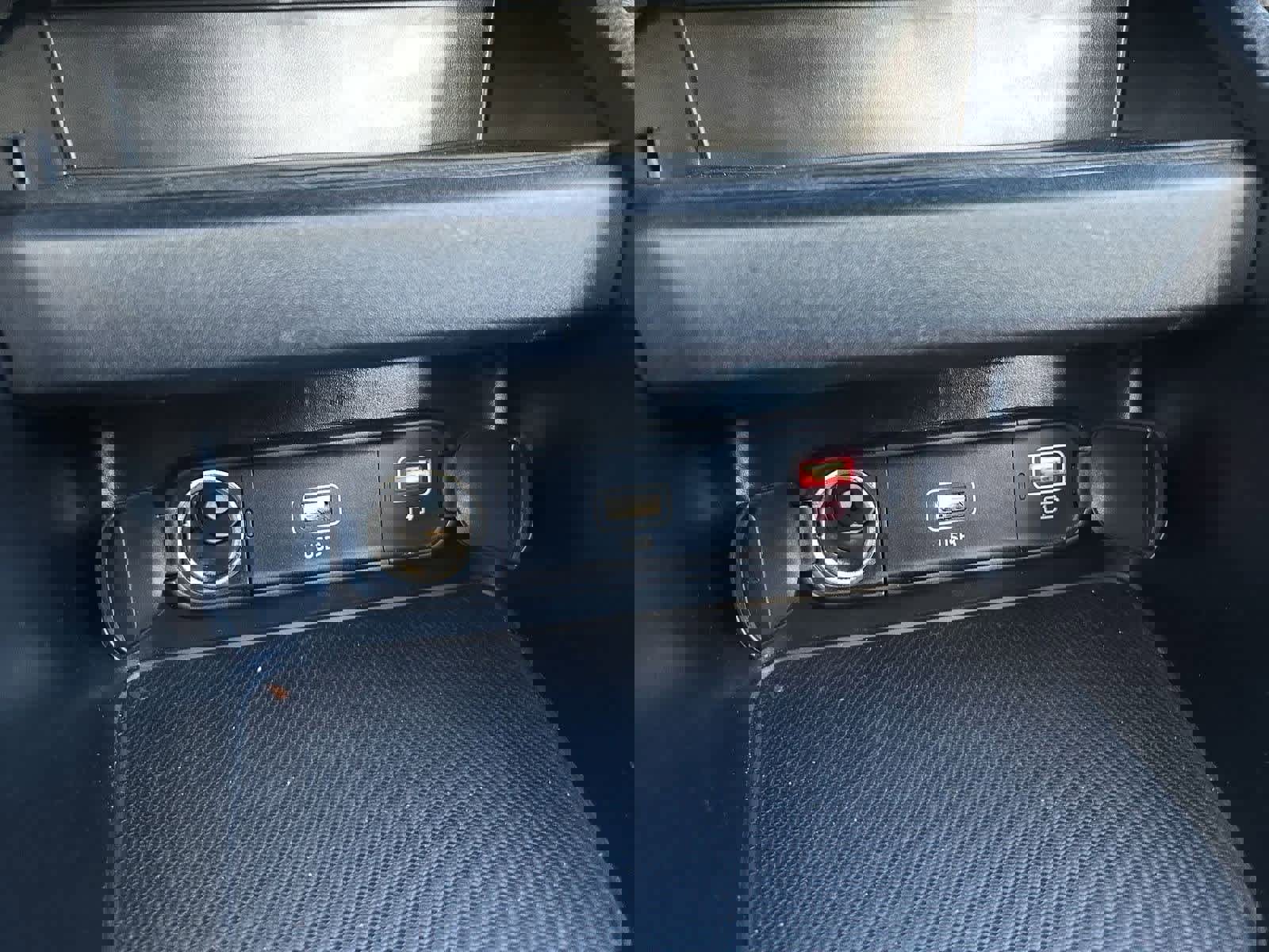 Certified 2024 Kia Forte LXS image 28