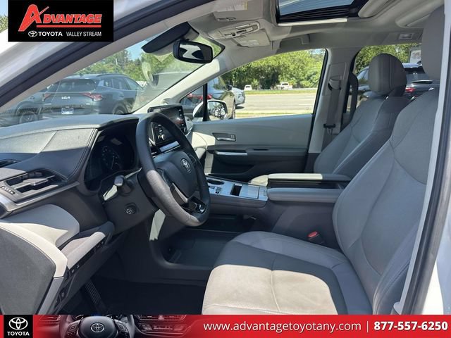 Certified 2023 Toyota Sienna Limited AWD/4WD image 21