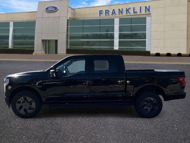New 2025 Ford F150 Lightning Flash AWD/4WD image 4