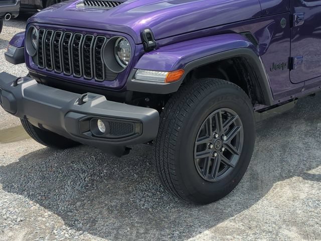 New 2026 Jeep Gladiator Sport AWD/4WD image 9