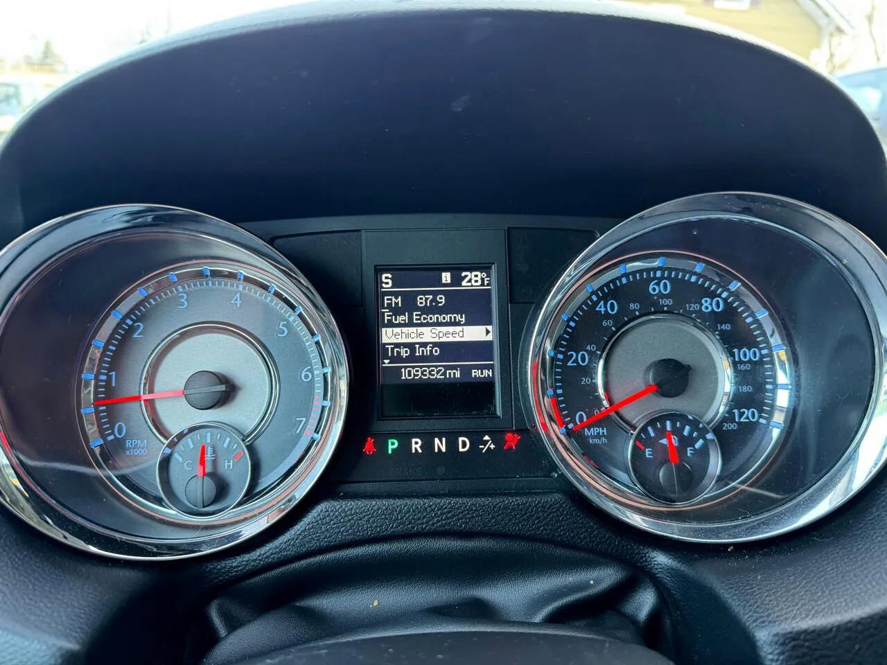 Used 2012 Chrysler Town & Country Touring-L w/ Entertainment Group #2 image 18