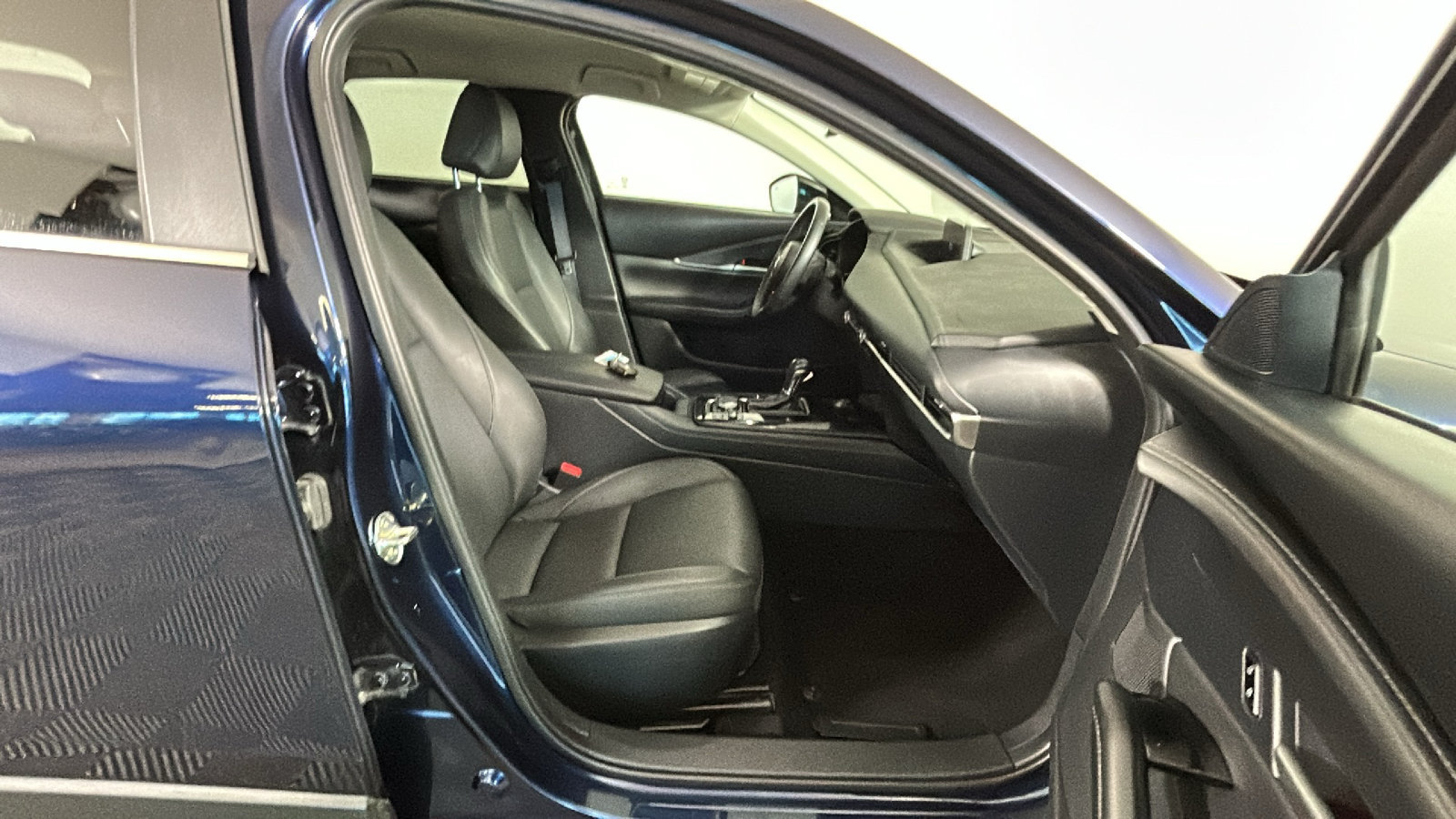 Used 2025 MAZDA CX-30 AWD 2.5 S w/ Select Sport Pkg image 35
