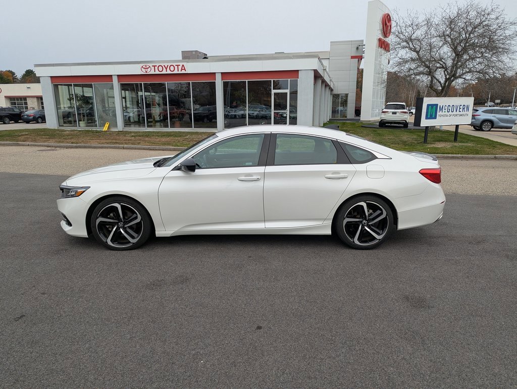 Used 2022 Honda Accord Sport image 2