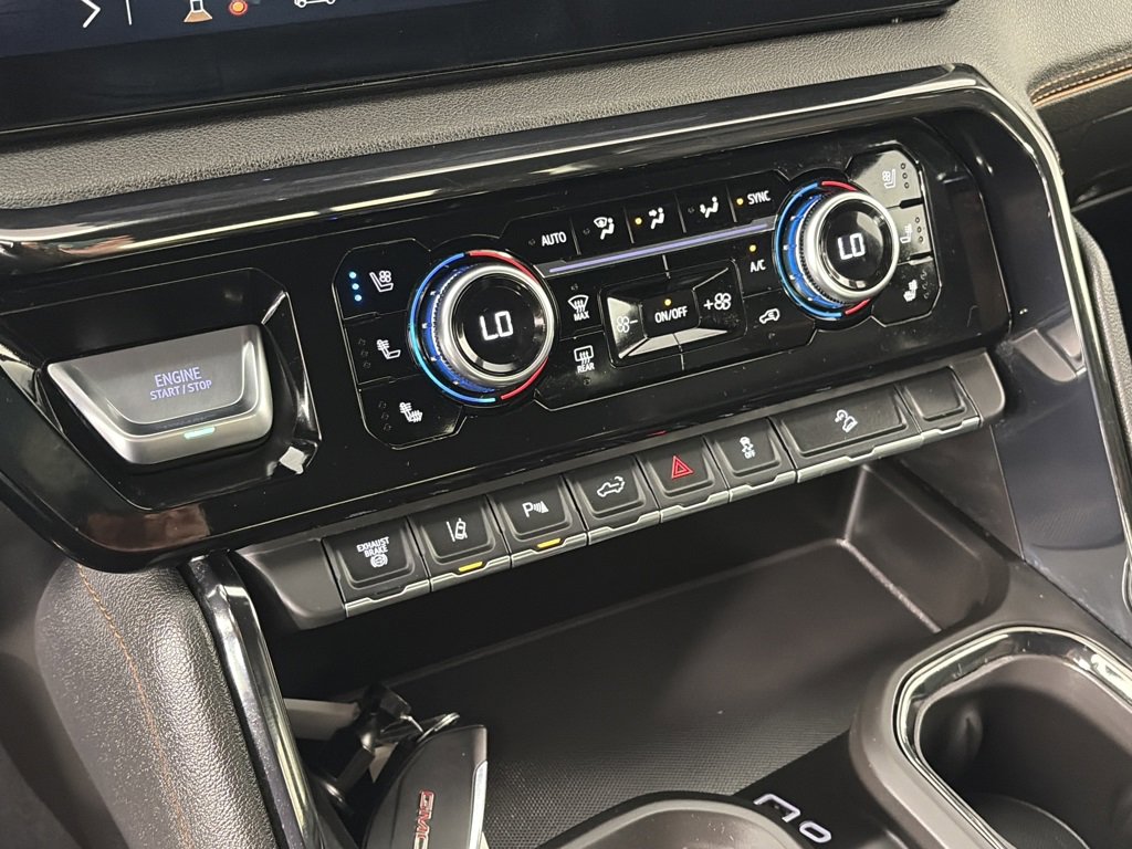 Used 2024 GMC Sierra 3500 AT4 w/ Technology Package image 21