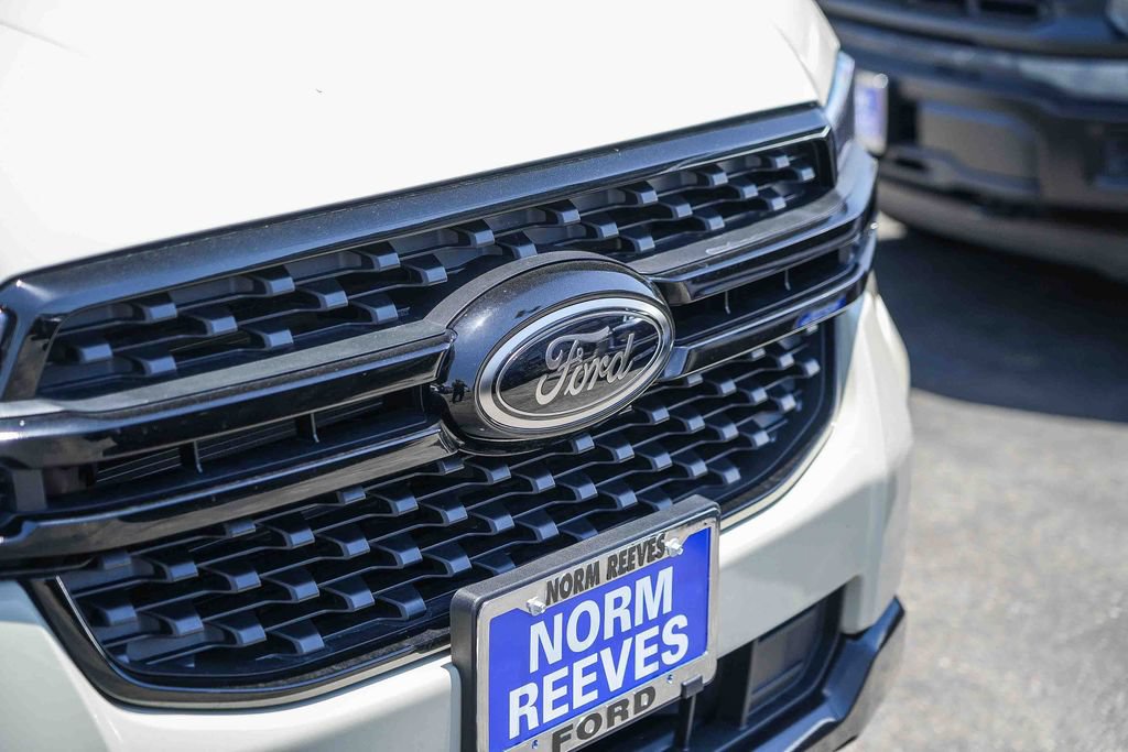 New 2026 Ford Ranger XLT w/ Black Appearance Package RWD image 3