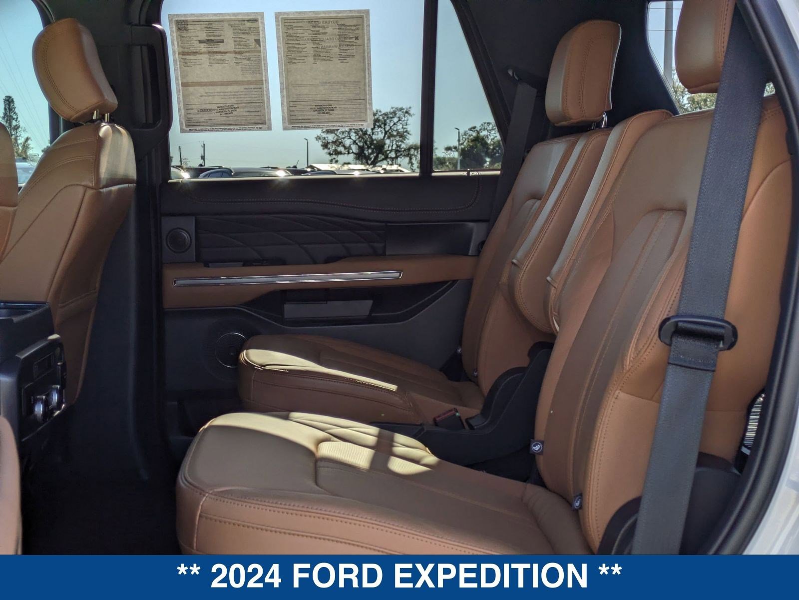 Certified 2024 Ford Expedition Platinum image 15
