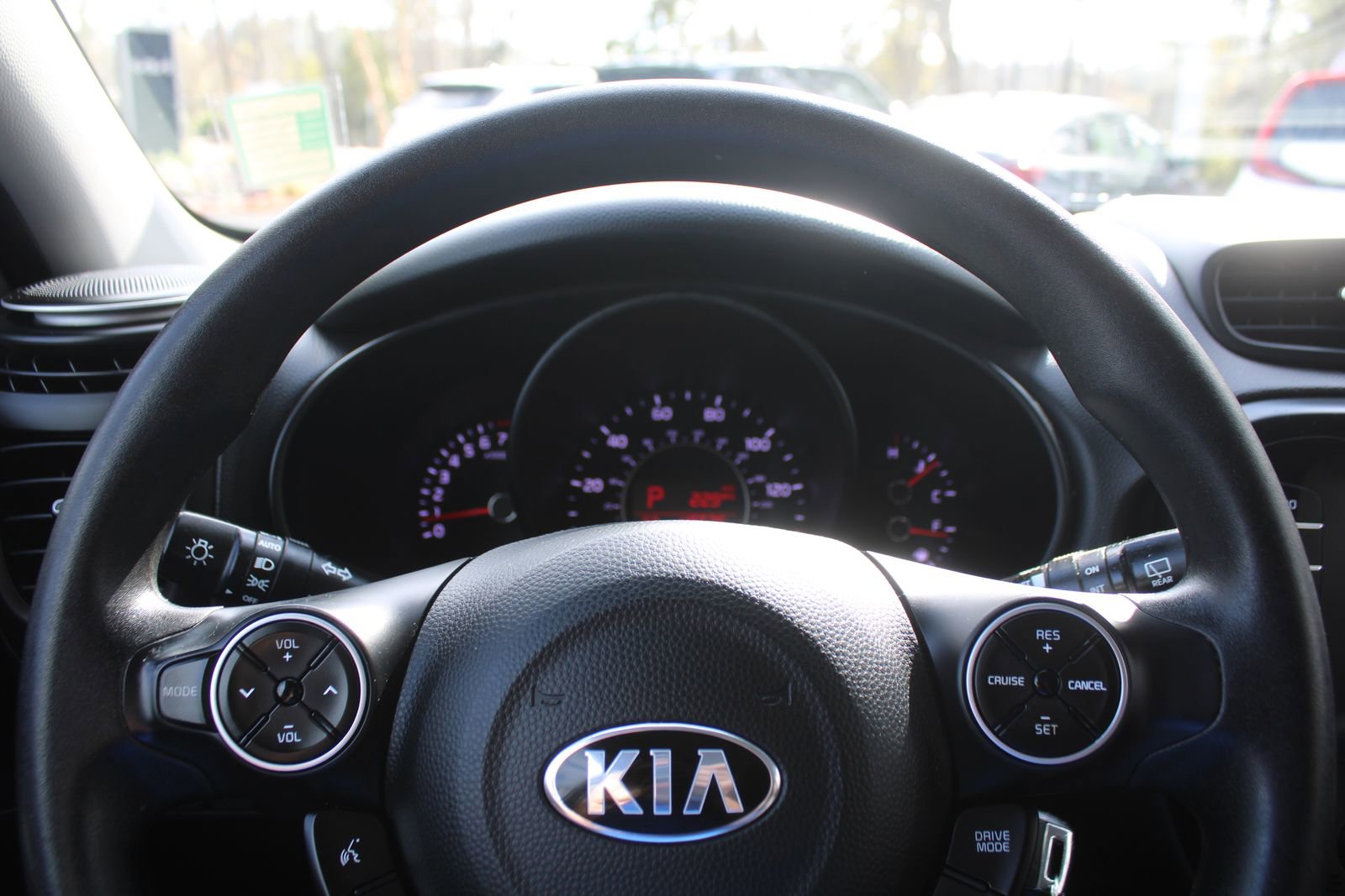 Certified 2018 Kia Soul + image 24