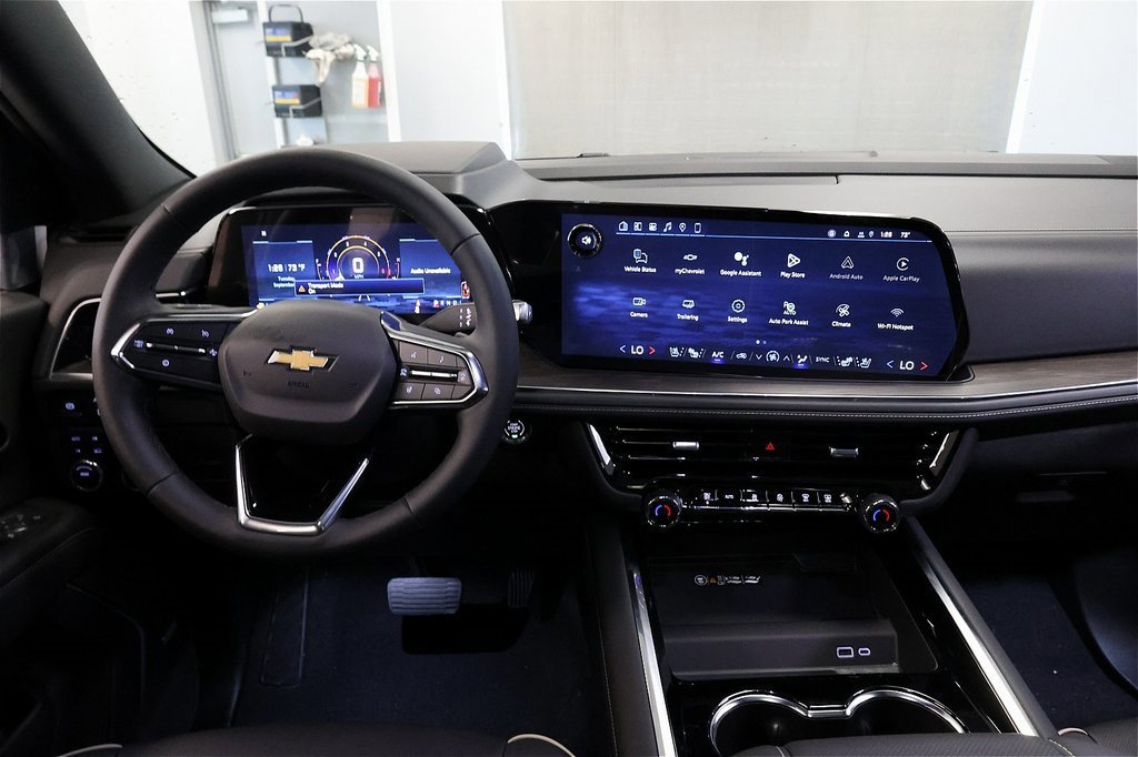 New 2026 Chevrolet Suburban Premier image 13