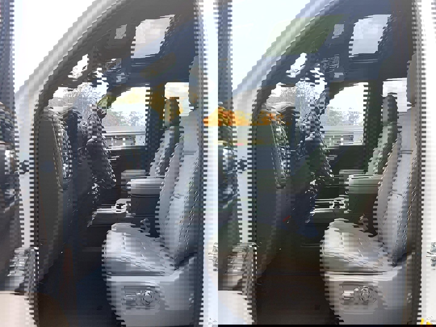 Used 2021 GMC Sierra 1500 SLT w/ SLT Premium Plus Package image 13