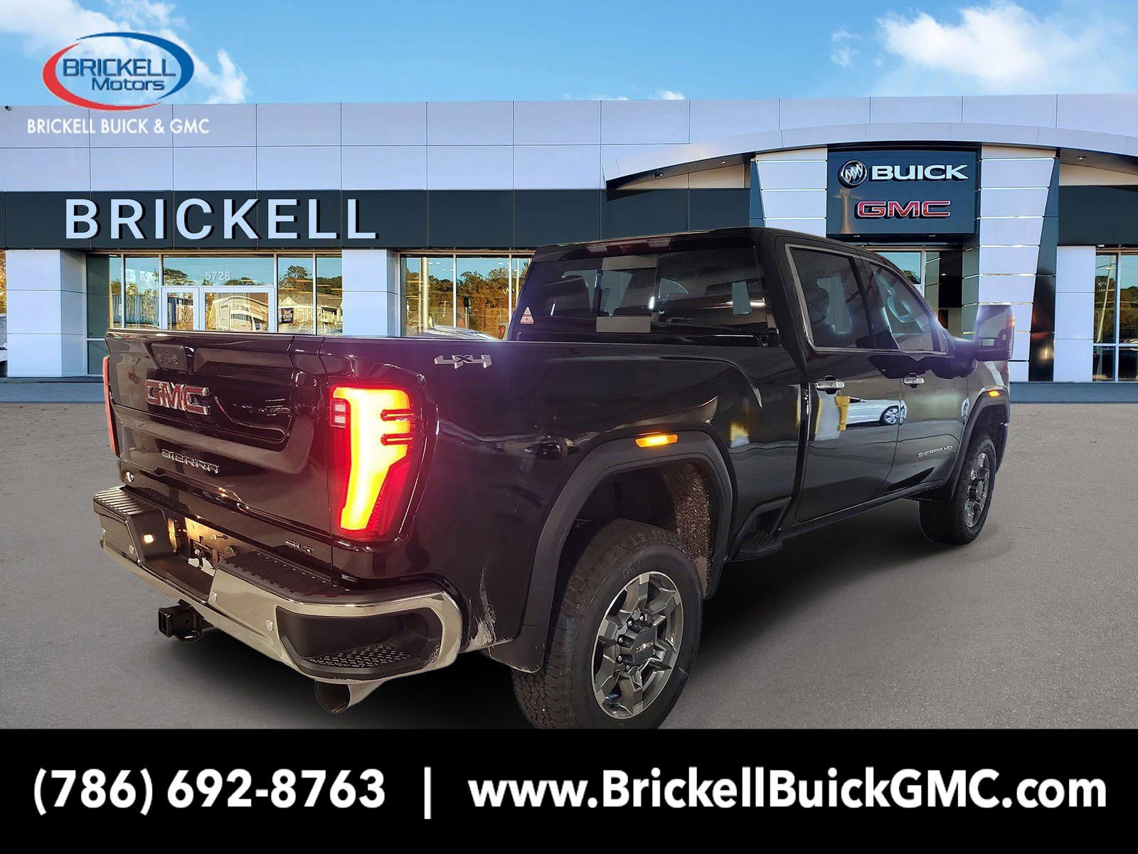 New 2026 GMC Sierra 3500 SLT w/ SLT Convenience Package AWD/4WD image 3