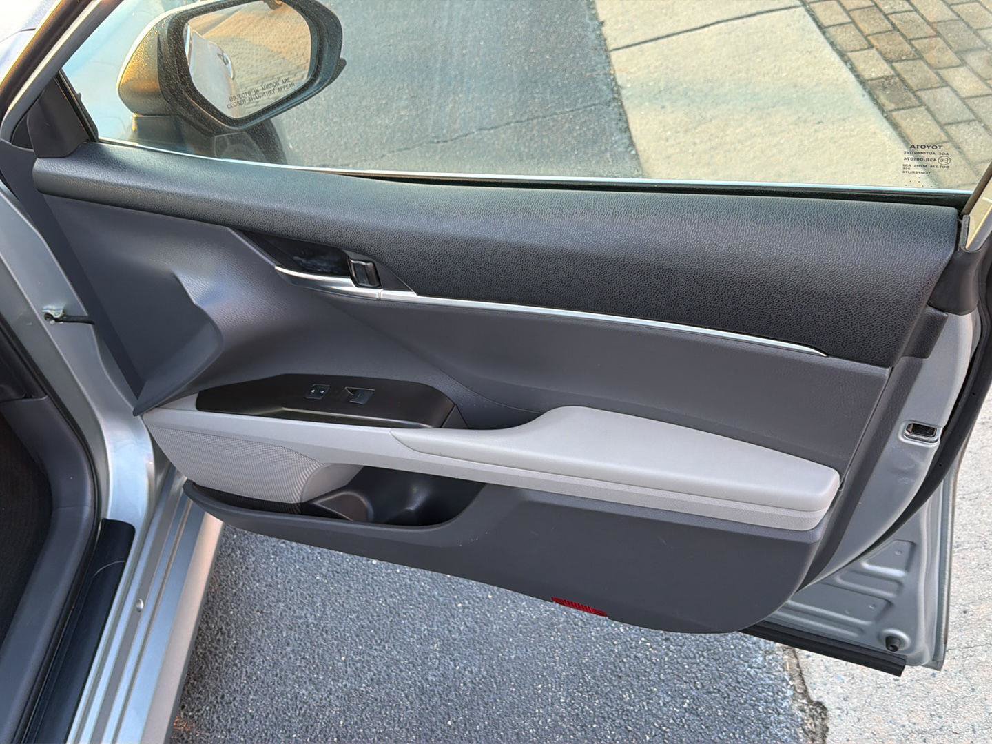 Certified 2022 Toyota Camry LE FWD image 14