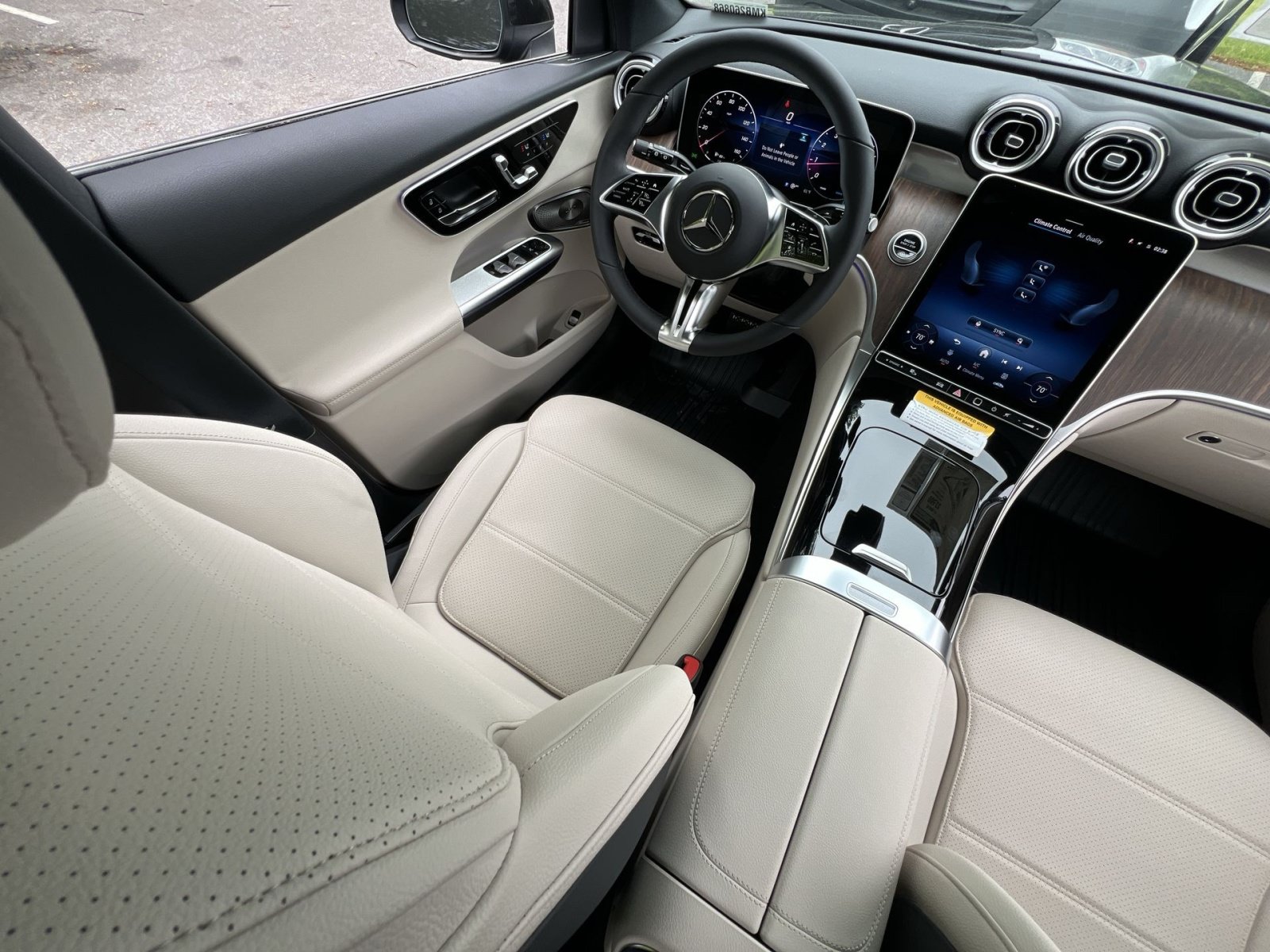New 2026 Mercedes-Benz GLC 300 4MATIC image 16