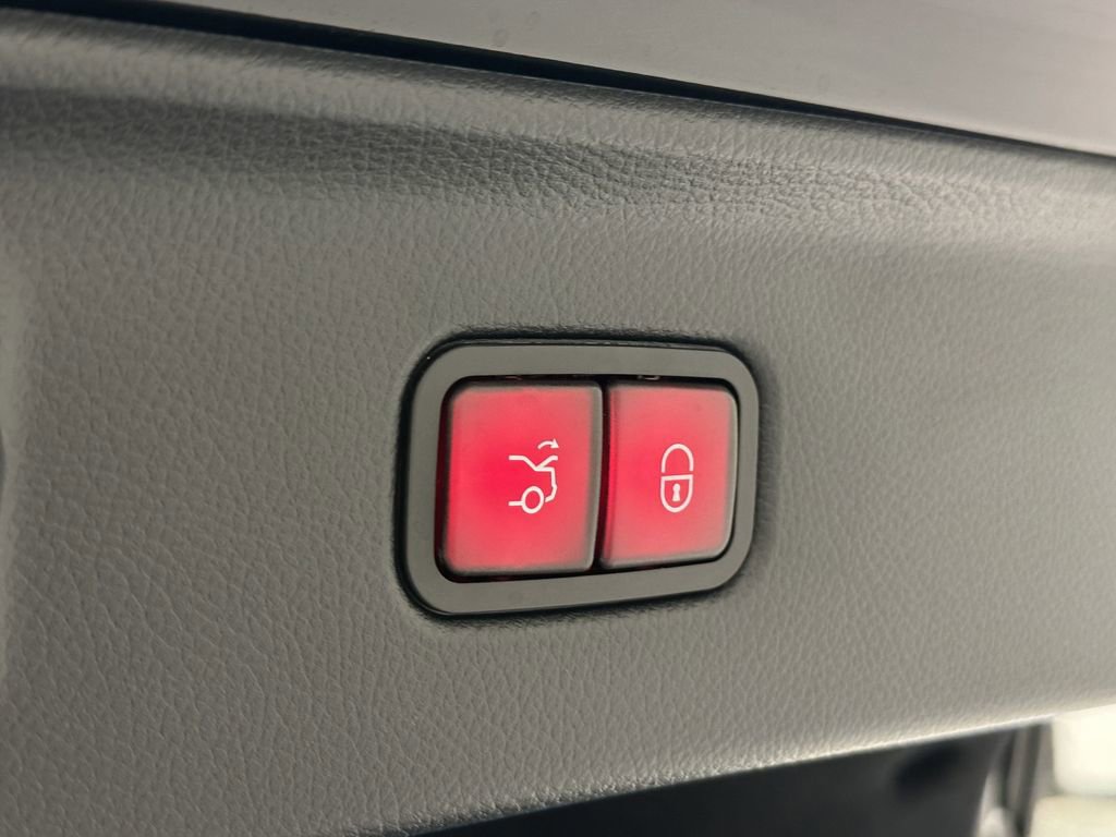 Certified 2024 Mercedes-Benz S 580e 4MATIC Sedan image 23