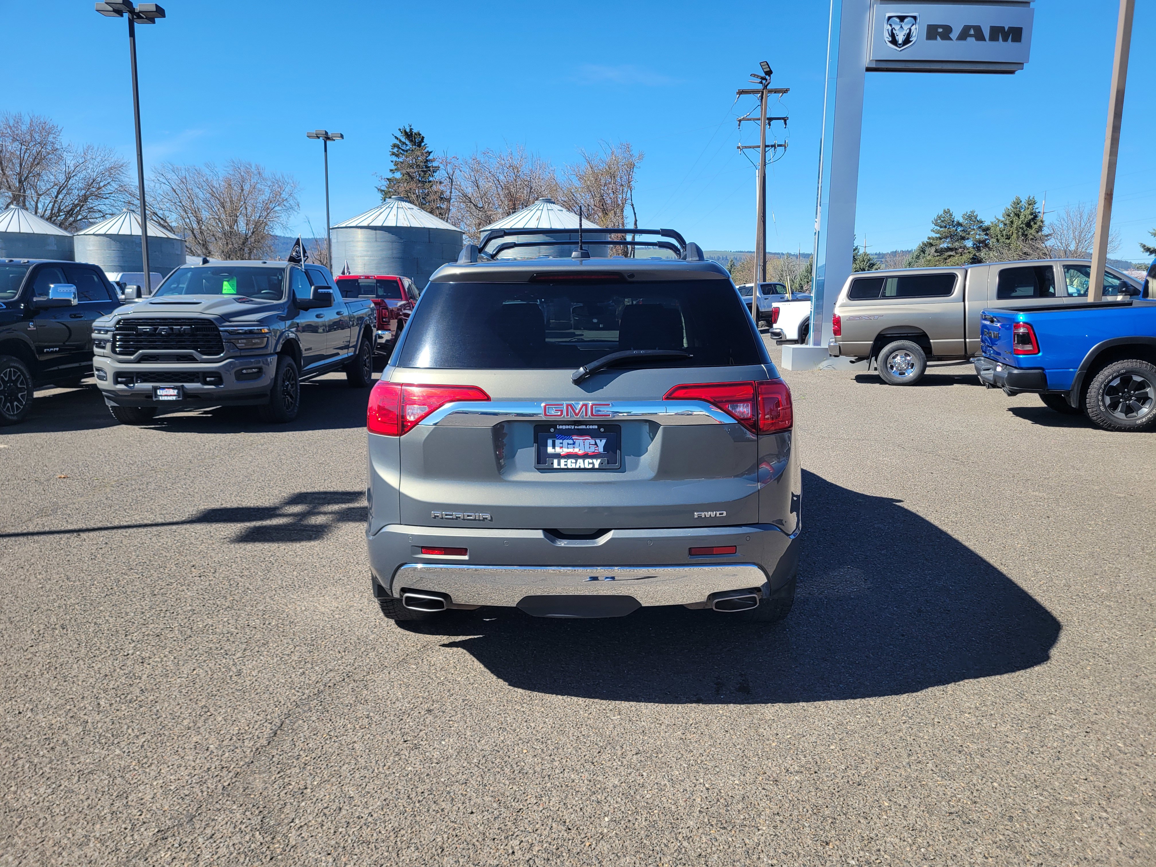 Used 2018 GMC Acadia Denali w/ Technology Package image 4