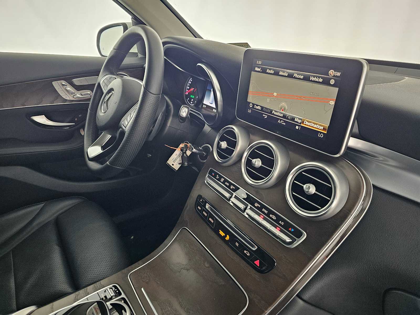 Used 2019 Mercedes-Benz GLC 300 image 11