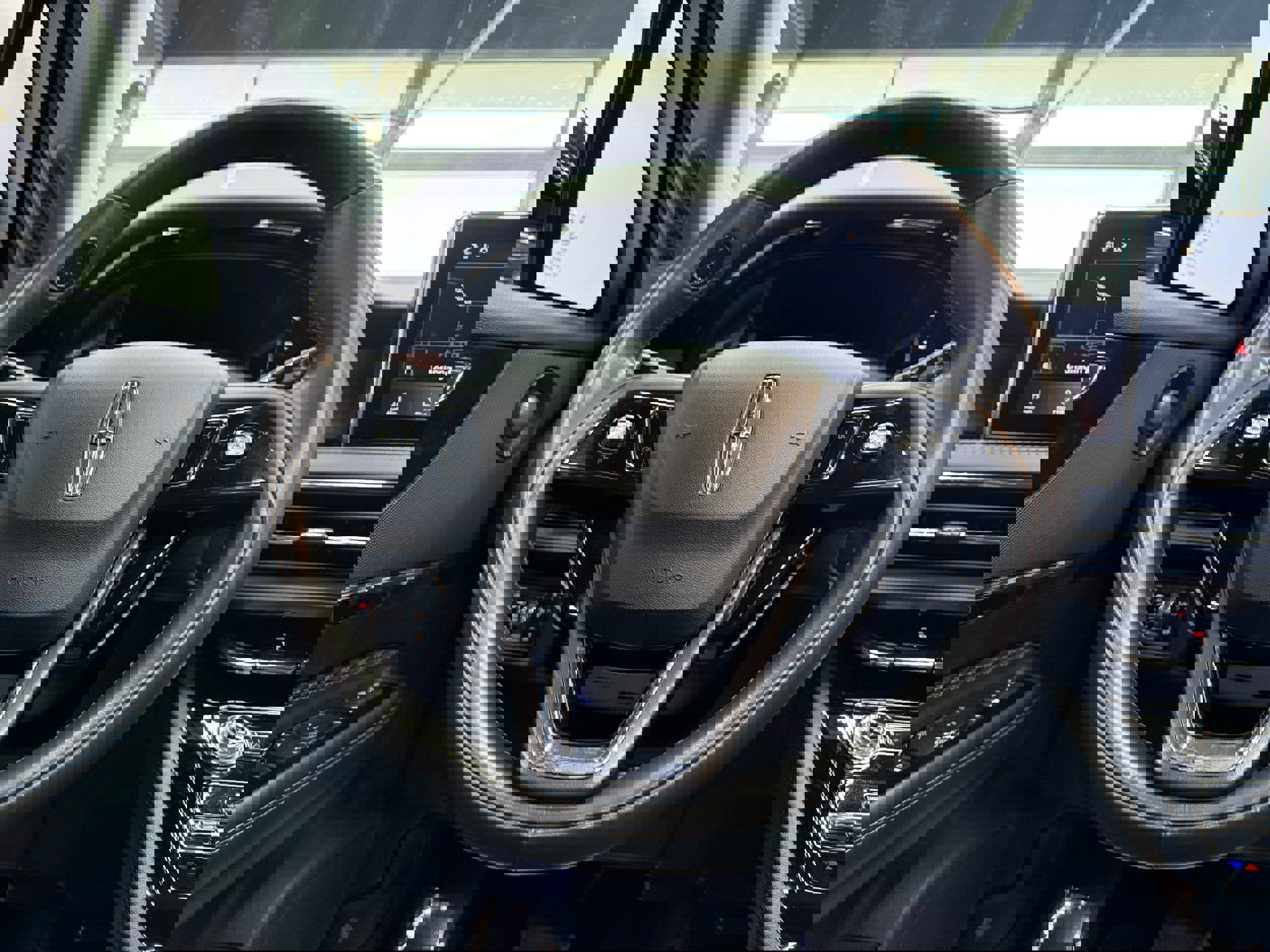 Used 2021 Lincoln Corsair Reserve w/ Elements Package image 15