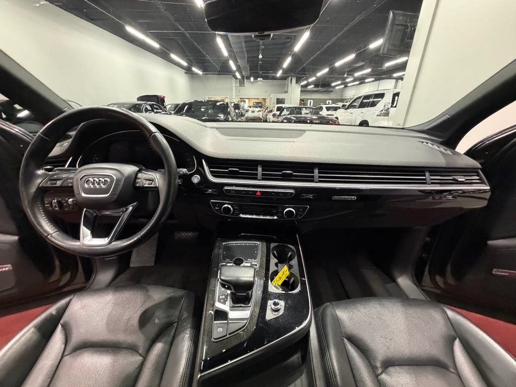 Used 2018 Audi Q7 3.0T Prestige AWD/4WD image 40