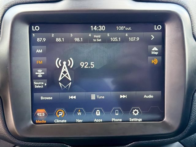 Used 2023 Jeep Renegade Latitude AWD/4WD image 16