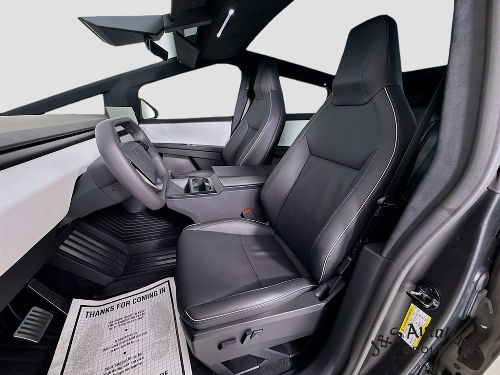 Used 2024 Tesla Cybertruck AWD Crew Cab image 11
