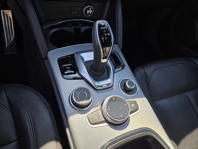 Used 2024 Alfa Romeo Stelvio Ti AWD/4WD image 22