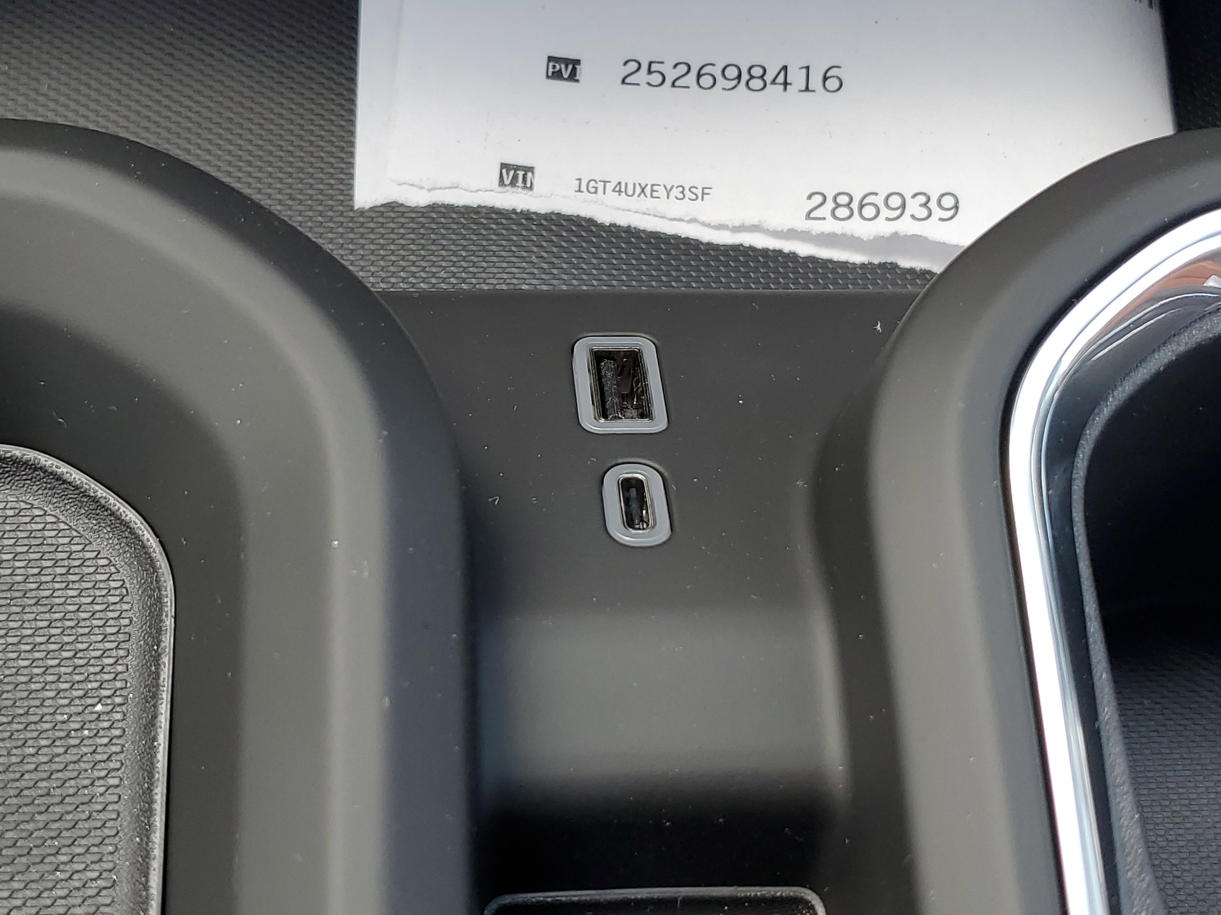 New 2025 GMC Sierra 2500 Denali Ultimate w/ Max Trailering Package image 30