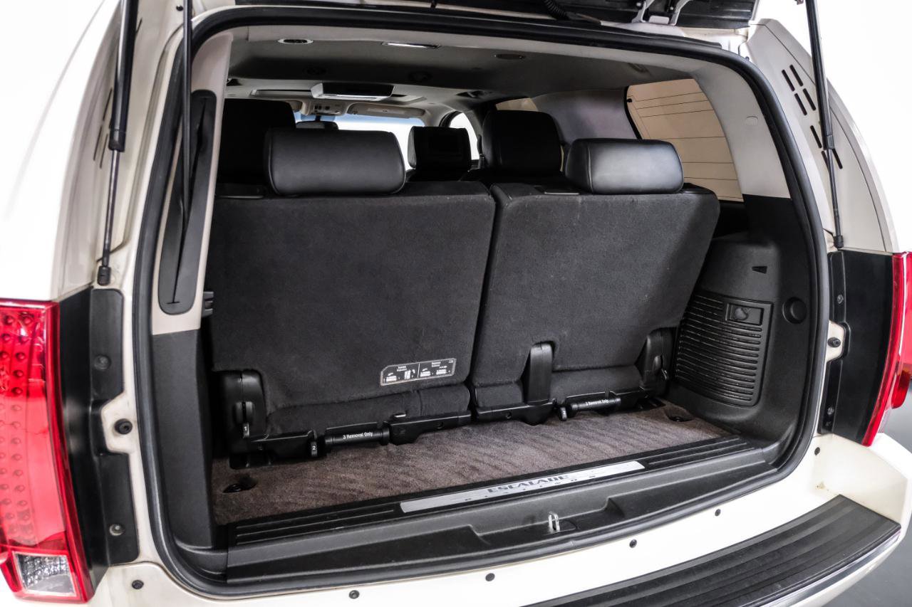 Used 2013 Cadillac Escalade Platinum RWD image 66